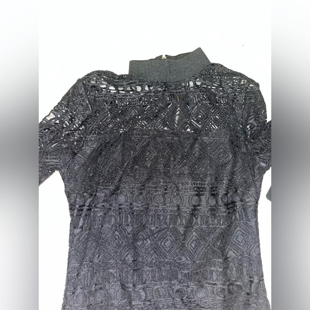 NWT Guess Black Overlay Lace Turtleneck Dress Size 6.        ga gg